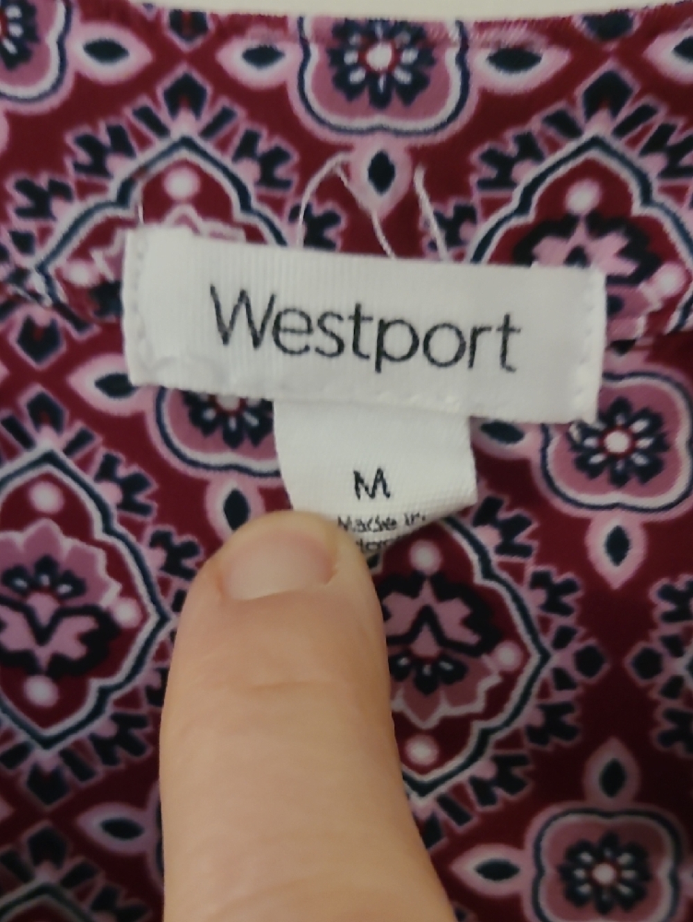 Westport Magenta Geometric Henley Blouse Size Med - Picture 2 of 5